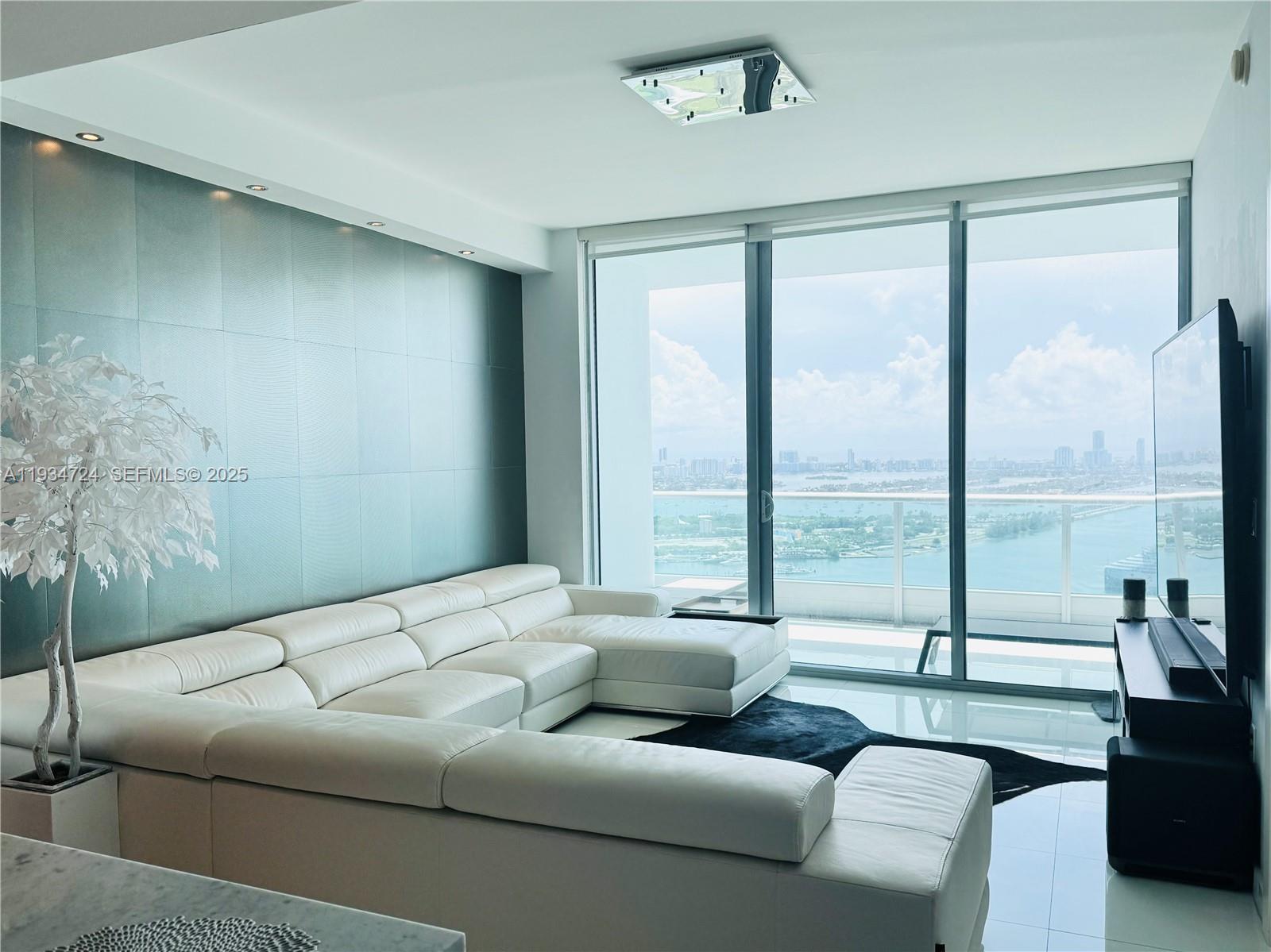 900 BISCAYNE BAY CONDO - Residential