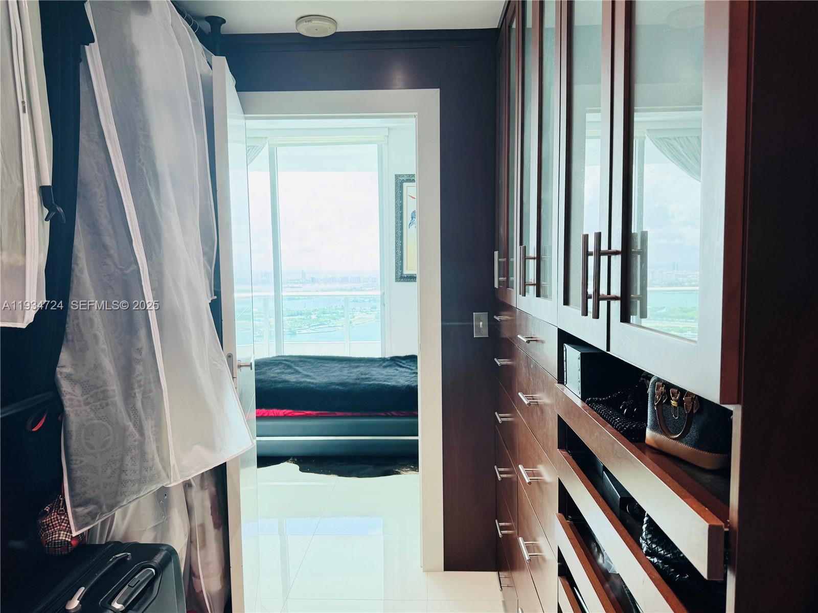 900 BISCAYNE BAY CONDO - Residential