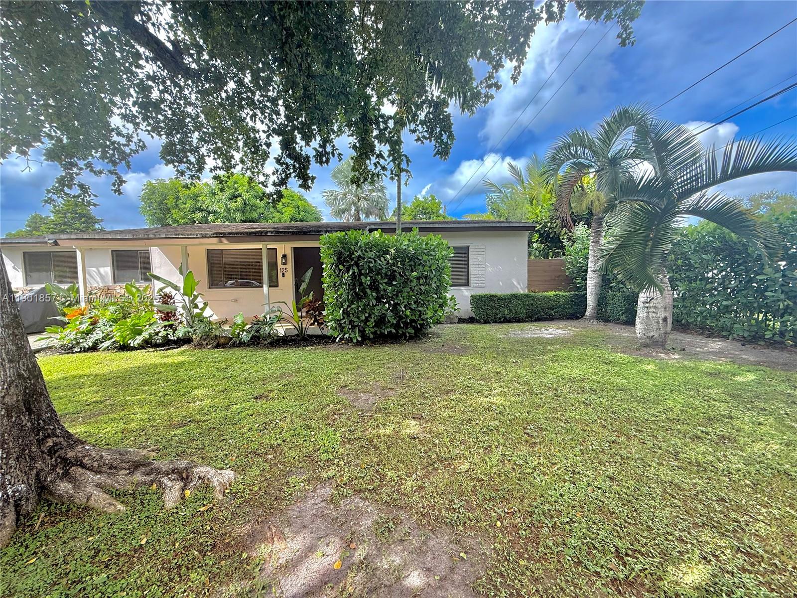 125 NE 150th St