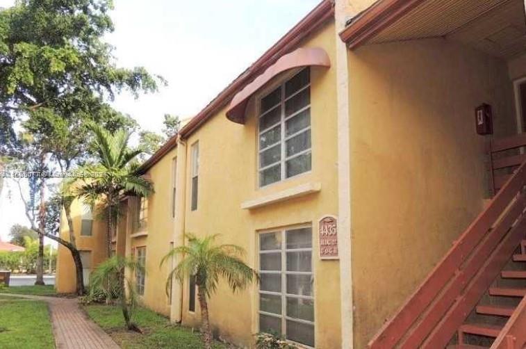 Property for Sale at 4435 Treehouse Ln 27-C, Tamarac, Broward County, Florida - Bedrooms: 2 
Bathrooms: 1  - $180,000