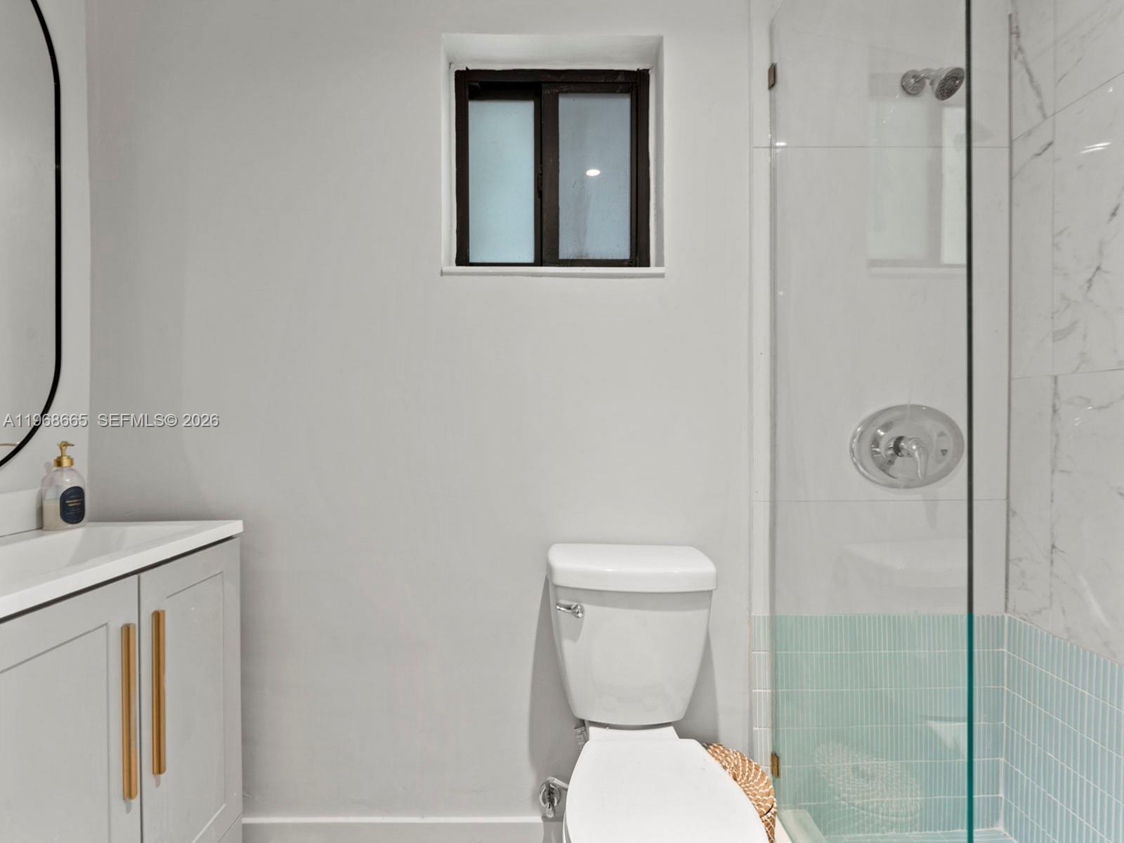 CORAL WAY PLAZA - Residential