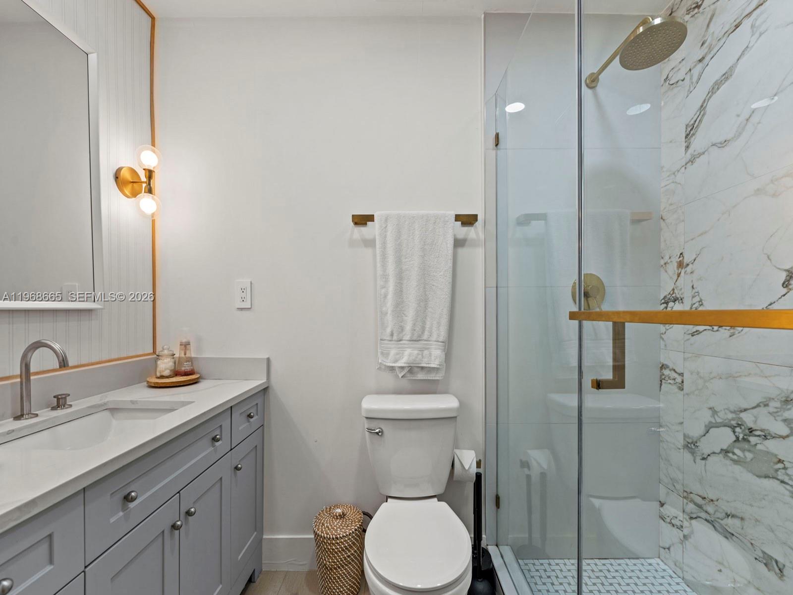 CORAL WAY PLAZA - Residential