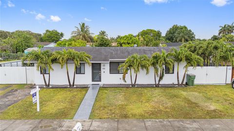 155 SW 17th Ave, Homestead, FL 33030 - MLS#: A11579935