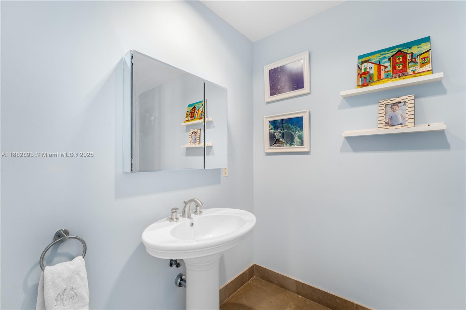 THE RESIDENCES AT THE BAT - Residential