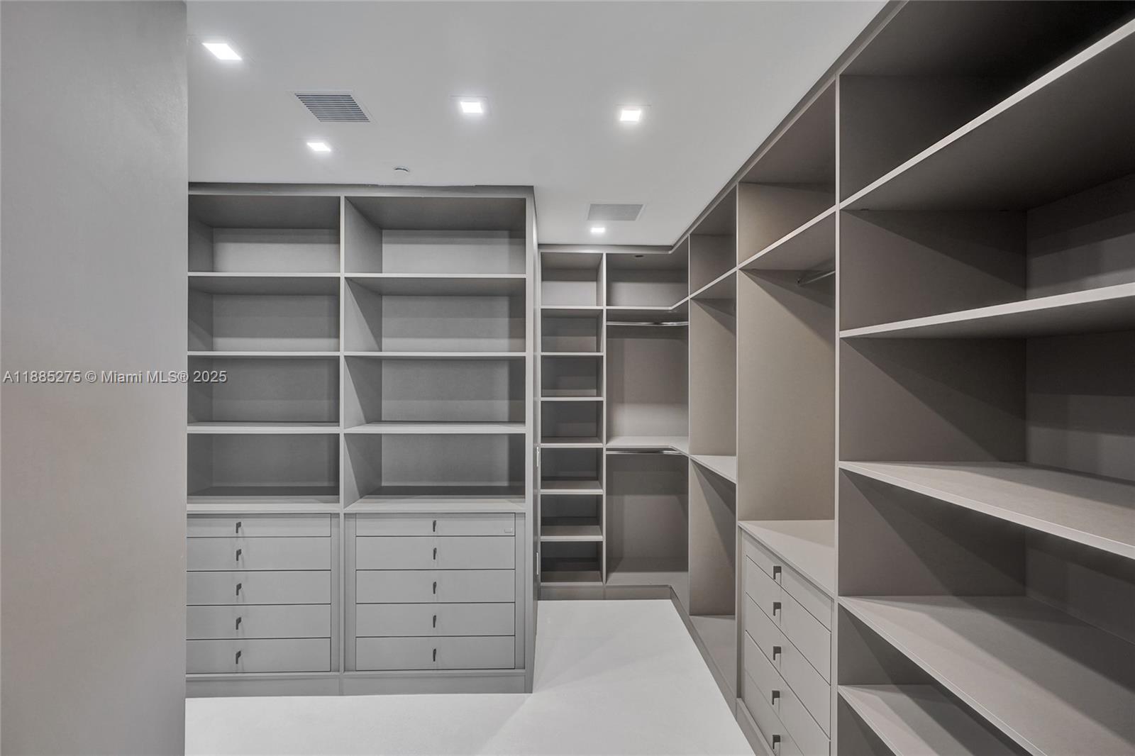 18975 COLLINS CONDO - Residential Lease