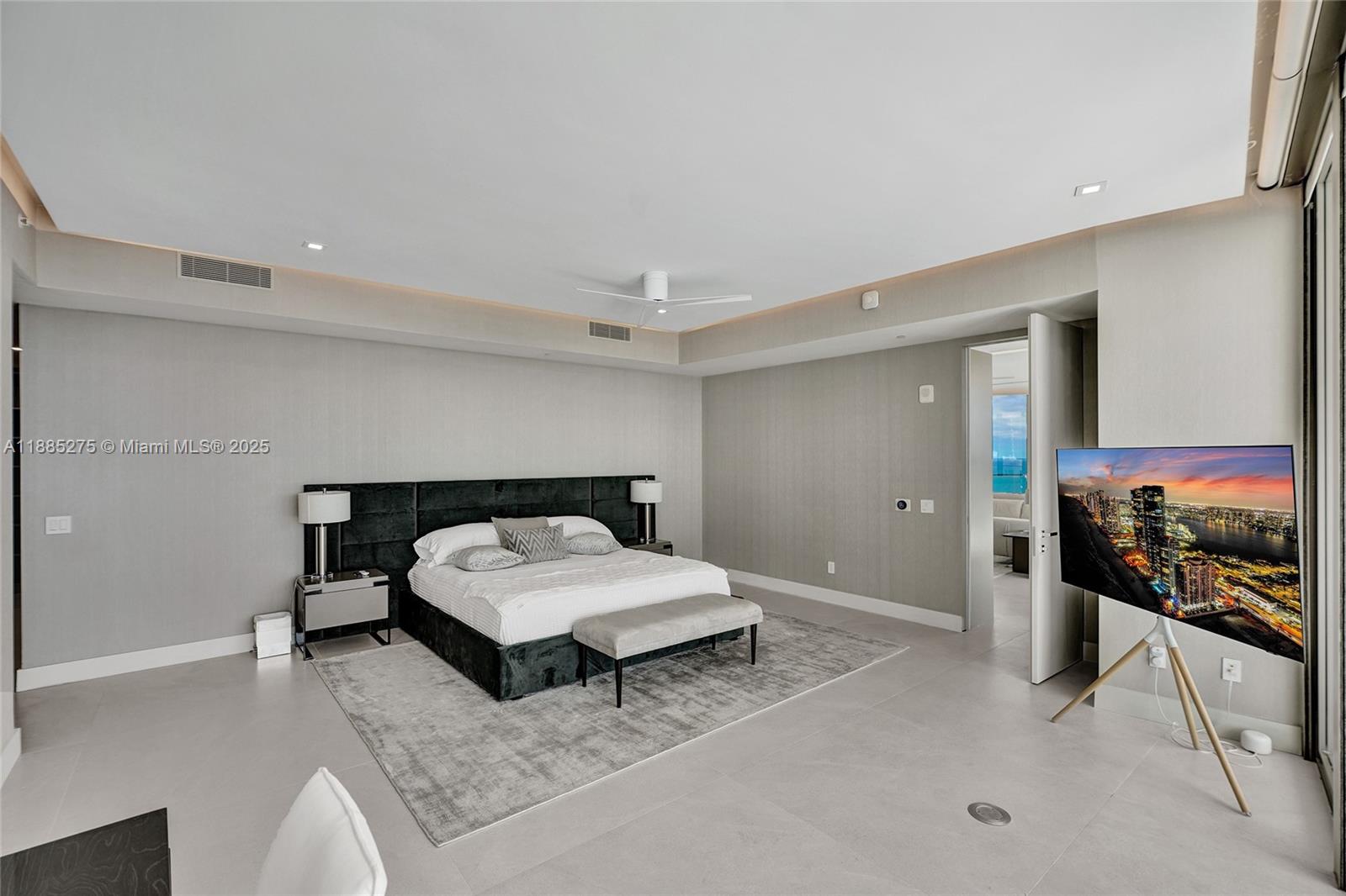 18975 COLLINS CONDO - Residential Lease