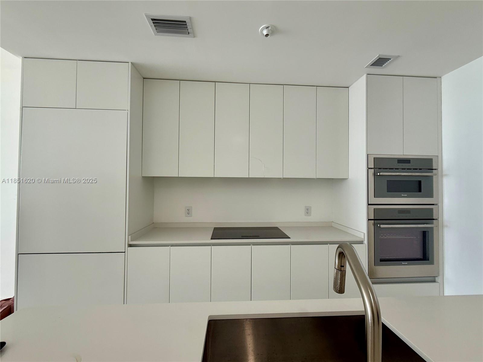 700 NE 24th St 606