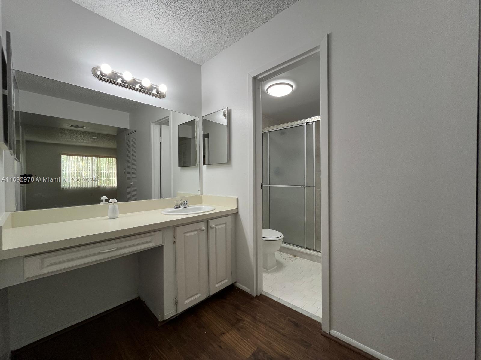 HERITAGE CIRCLE CONDO - Residential