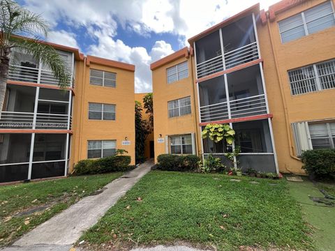 A home in Deerfield Beach