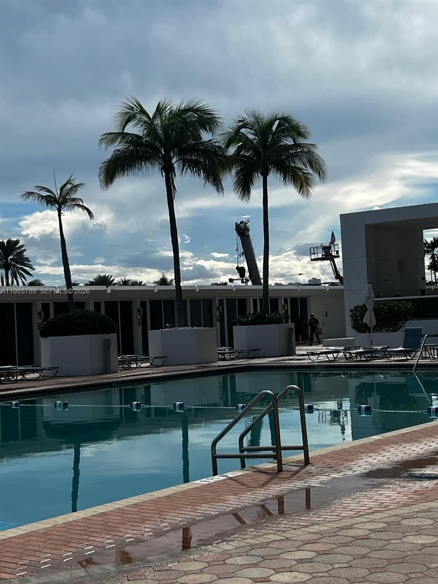 HARBOUR HOUSE - Residential