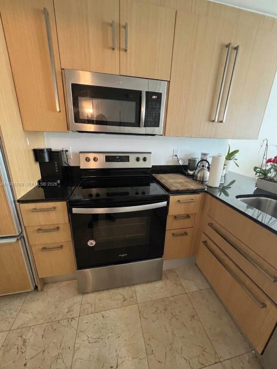 HARBOUR HOUSE - Residential