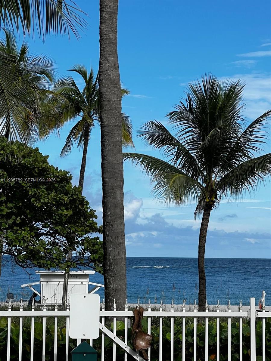 HARBOUR HOUSE - Residential