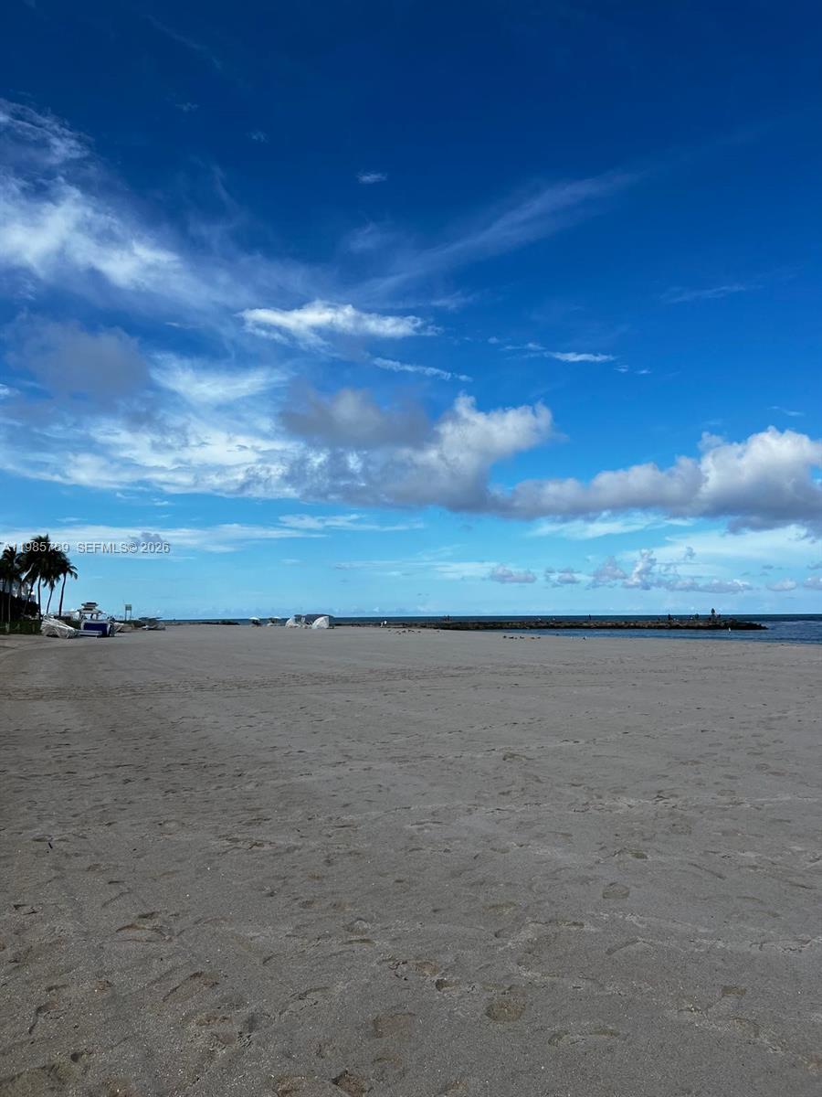 HARBOUR HOUSE - Residential