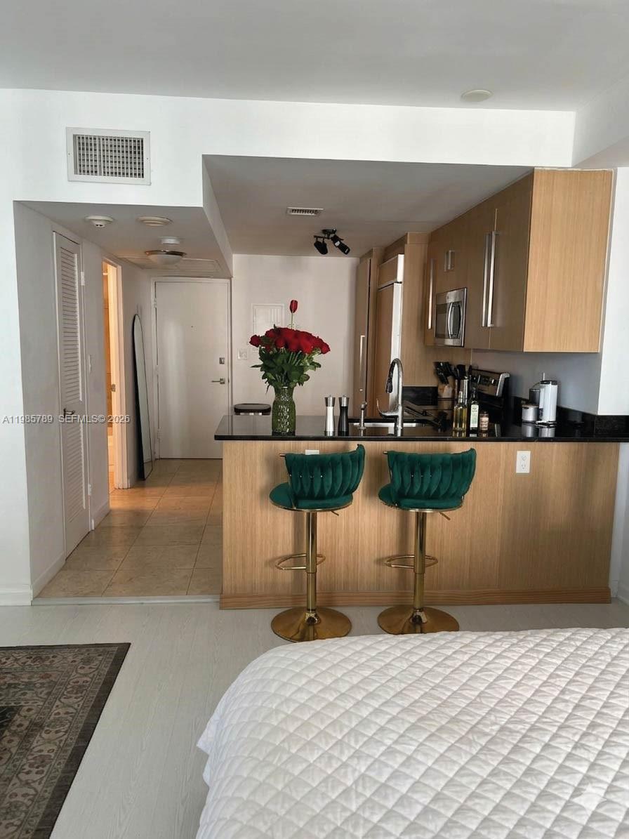 HARBOUR HOUSE - Residential