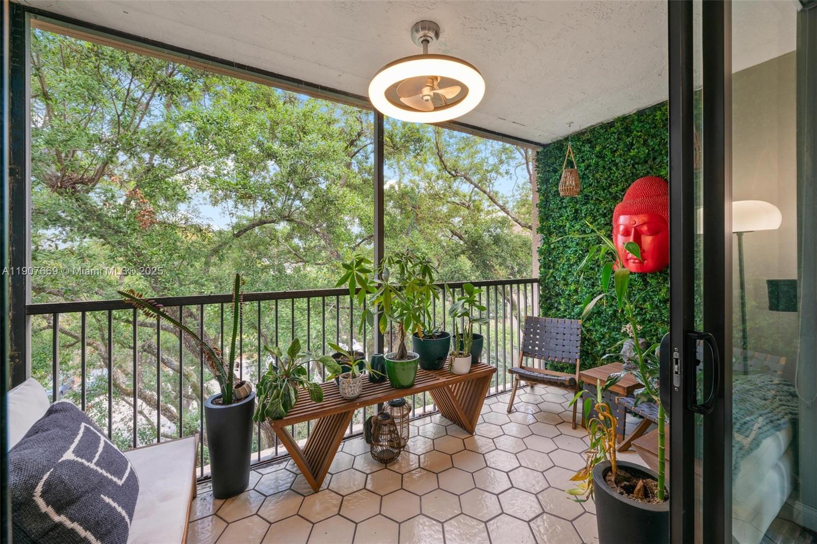 ROYAL PALM AT PLANTATION - Residential