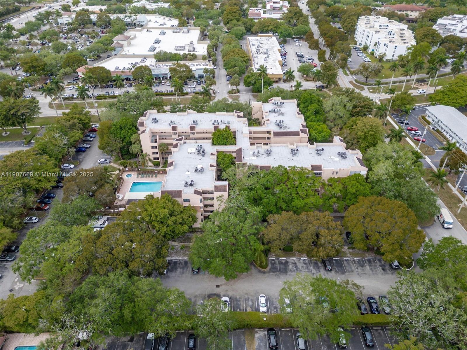 ROYAL PALM AT PLANTATION - Residential