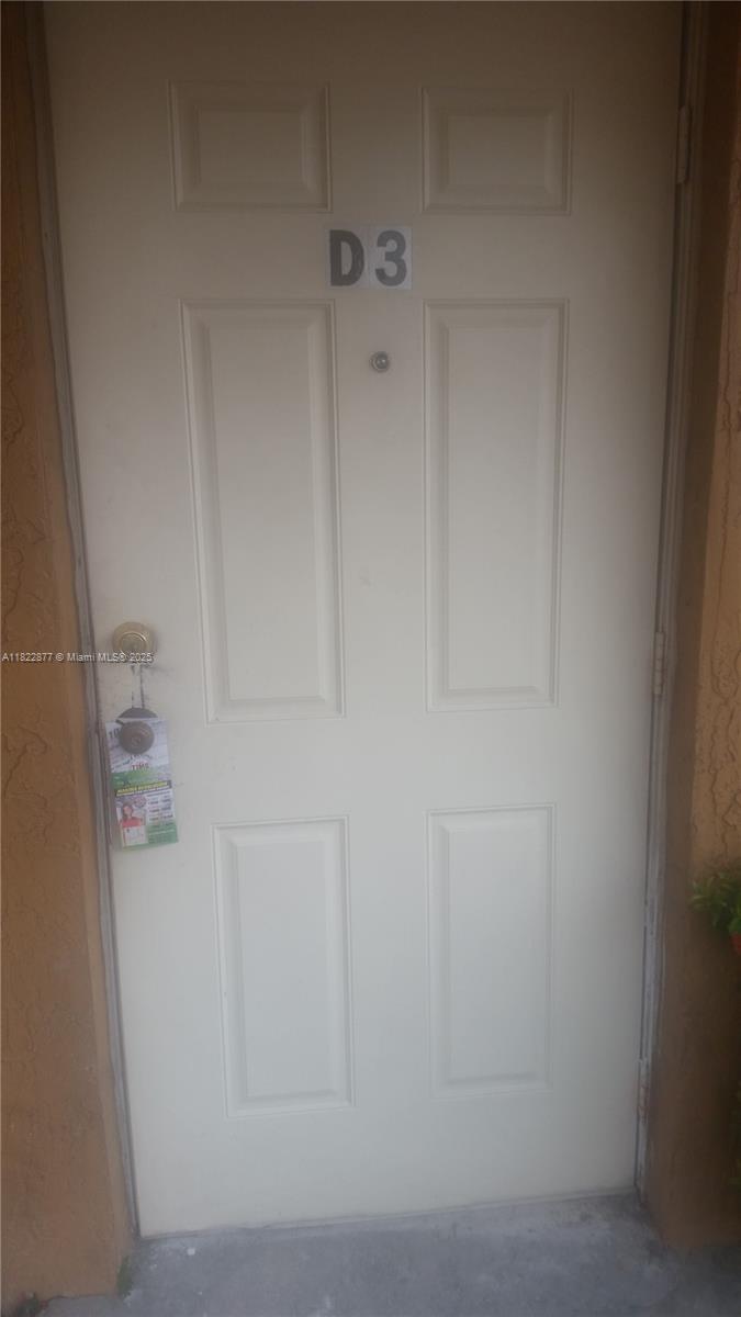 8177 Nw 8th St D3, Miami, Broward County, Florida - 3 Bedrooms  
2 Bathrooms - 