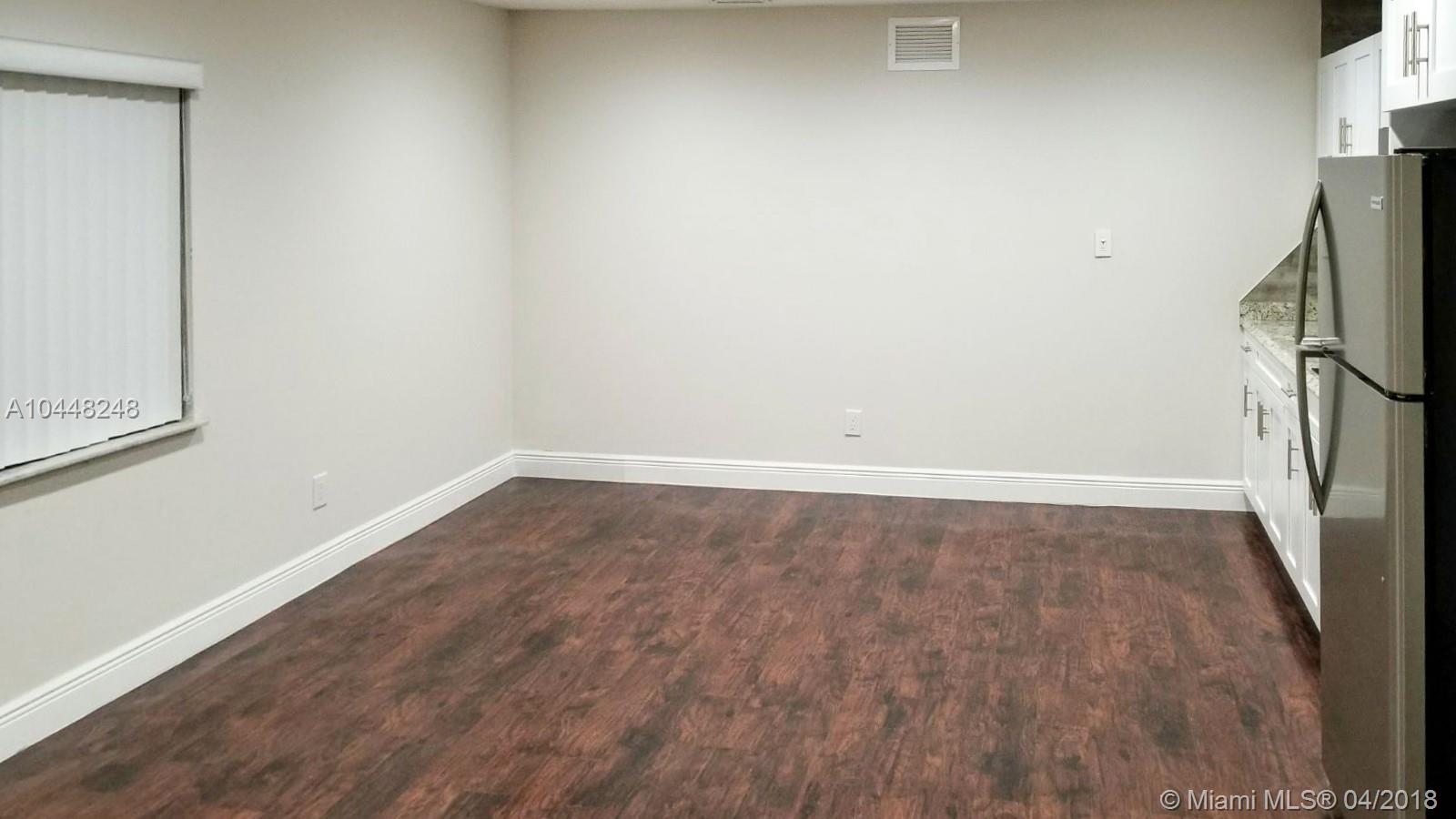 ROYAL GLEN - Residential Lease