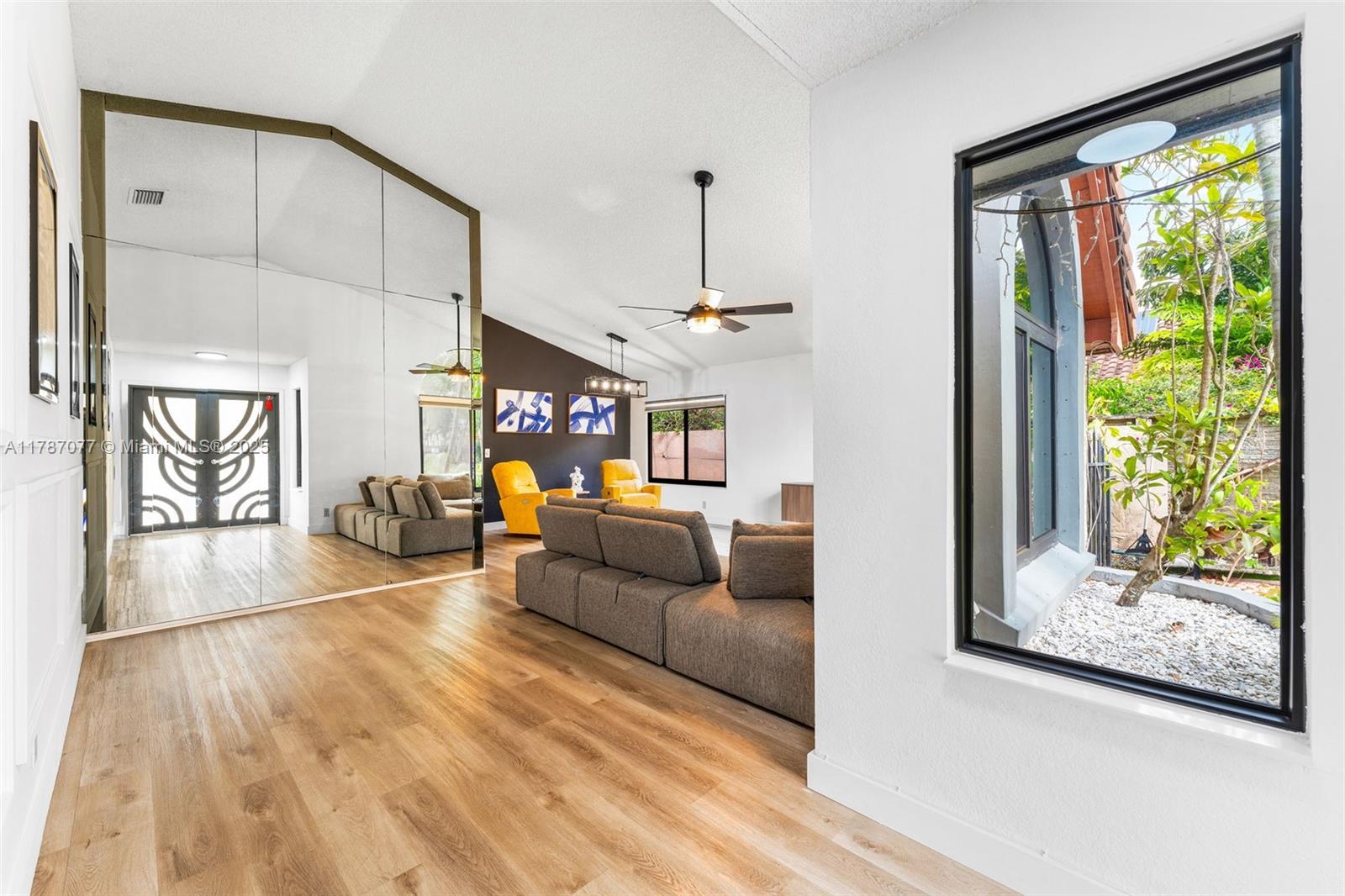 675 NW 38th Ter