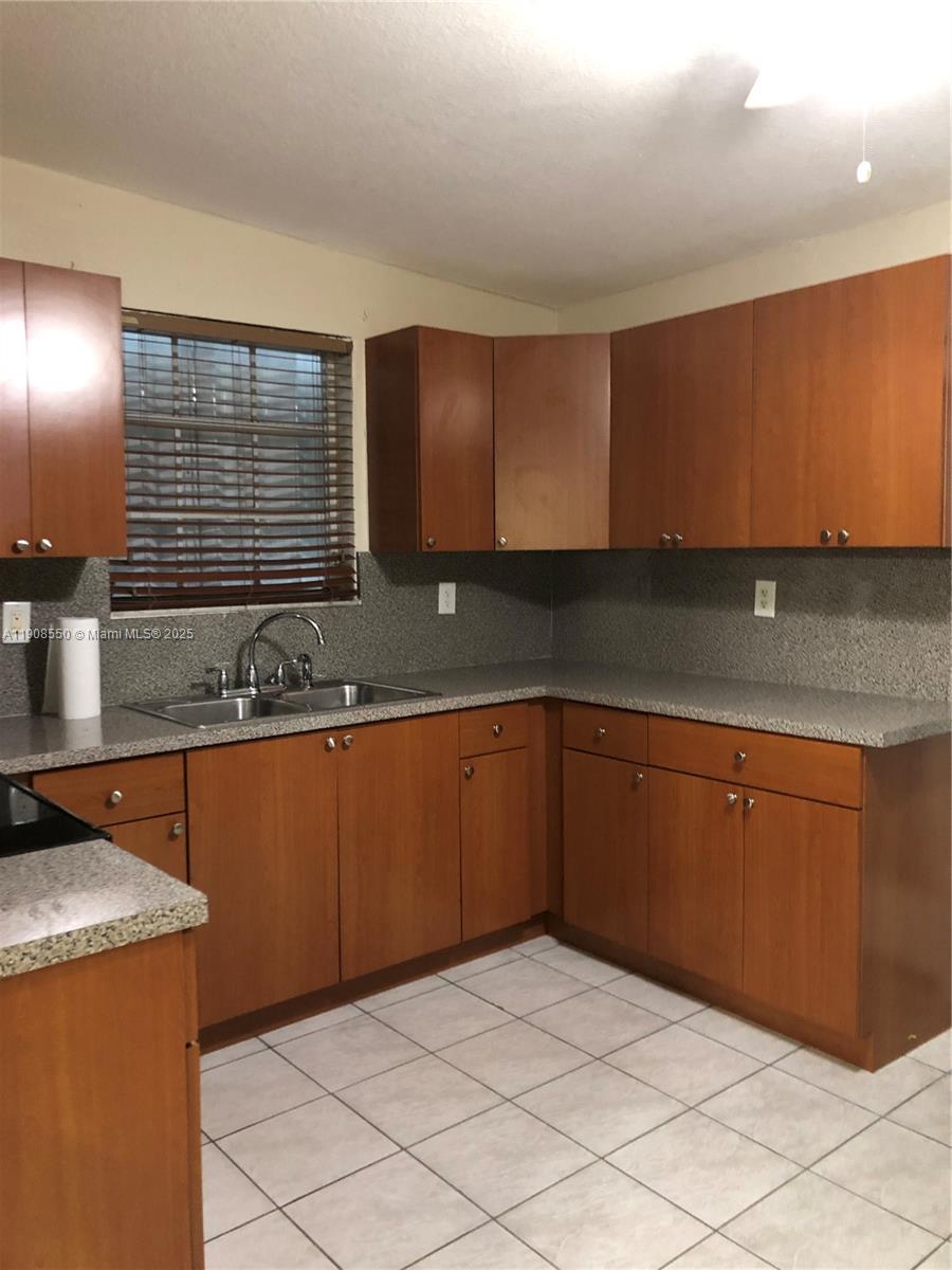 RICHMOND HILL FARMS - Residential Lease