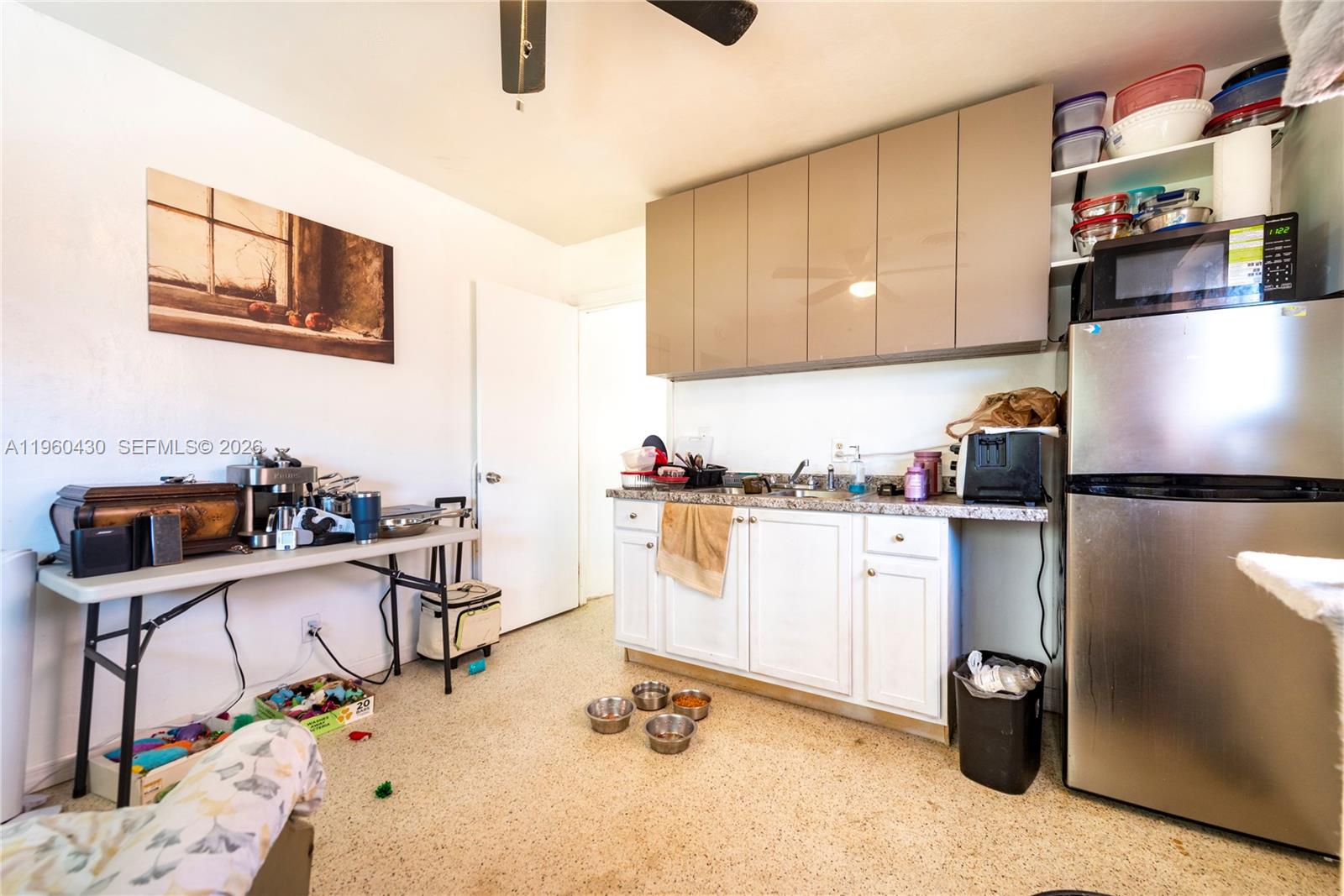 LAKESIDE ESTATES - Residential