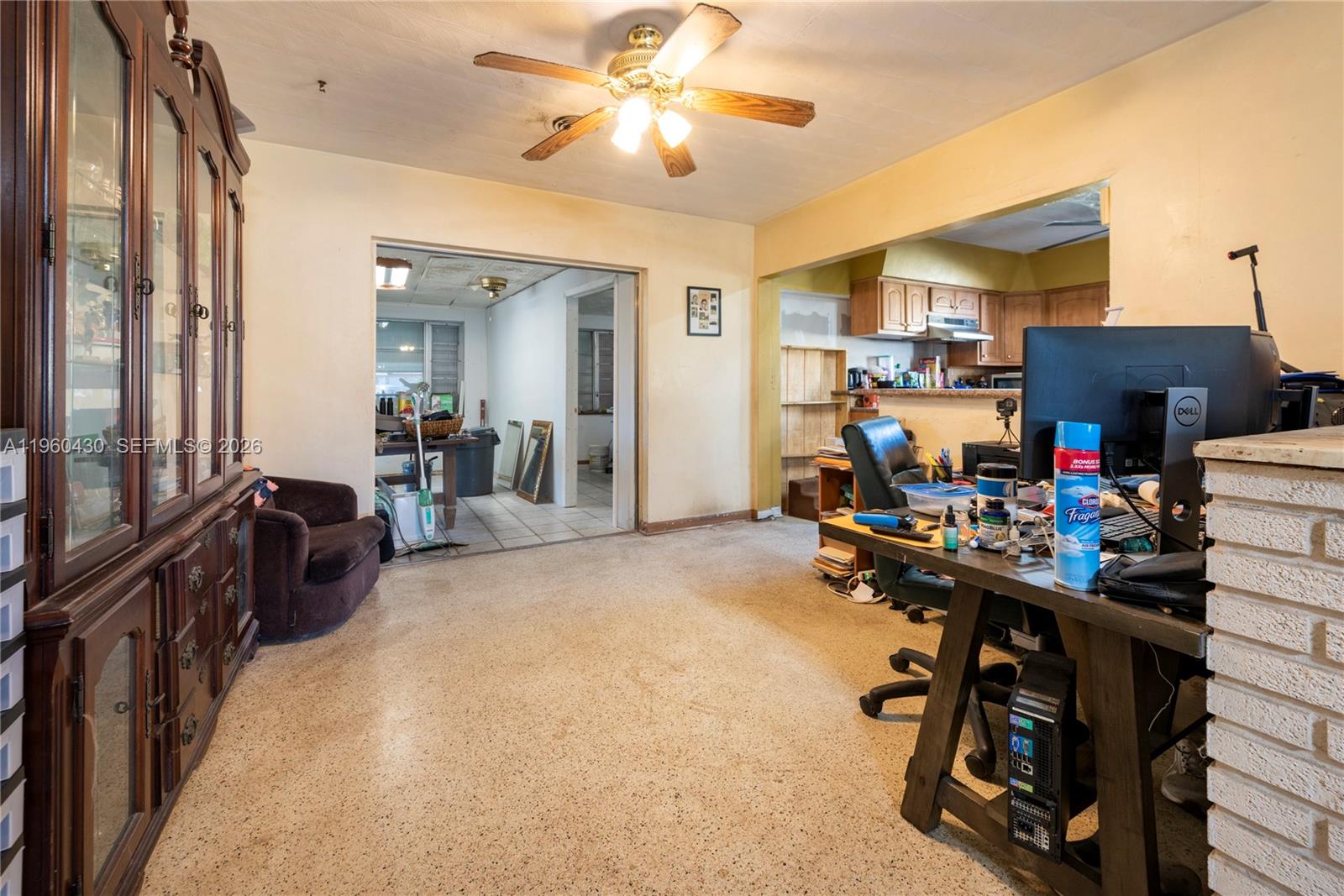 LAKESIDE ESTATES - Residential