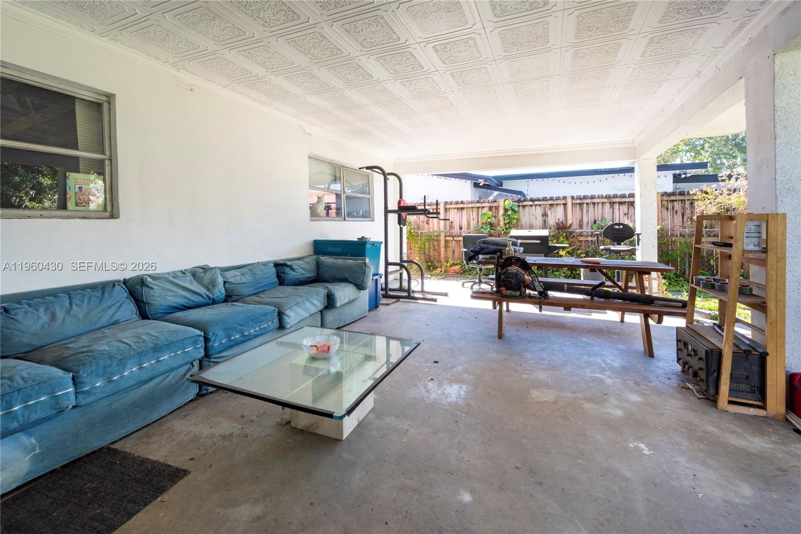 LAKESIDE ESTATES - Residential