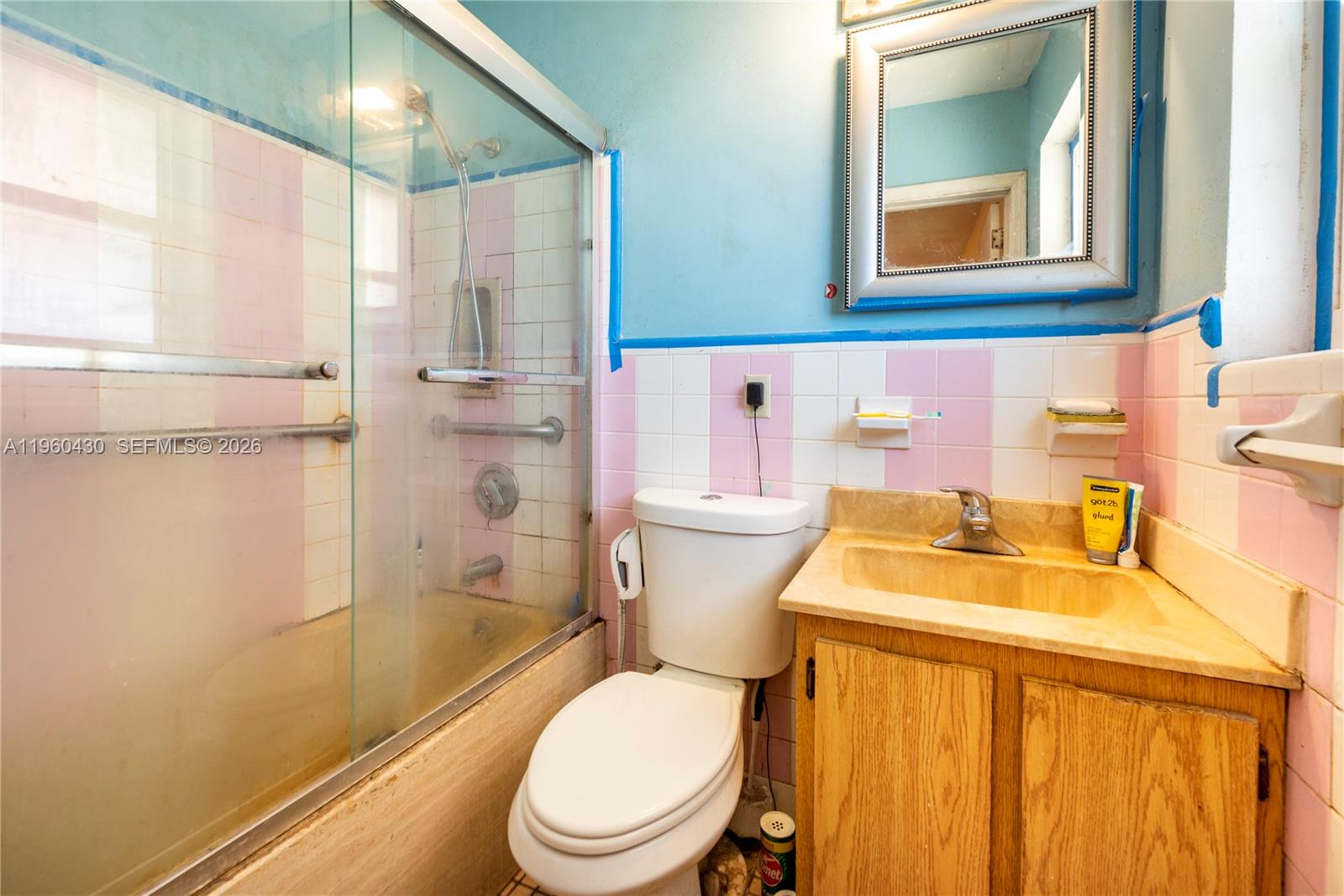 LAKESIDE ESTATES - Residential