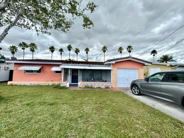 LAKESIDE ESTATES - Residential