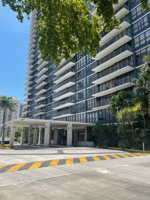 THE PALM BAY YACHT CLUB C - Residential