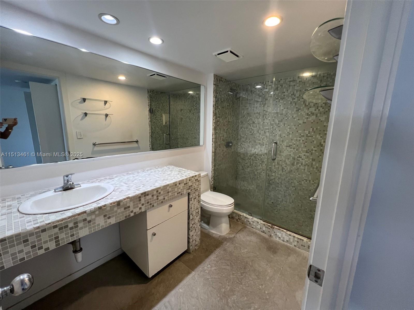 THE PALM BAY YACHT CLUB C - Residential