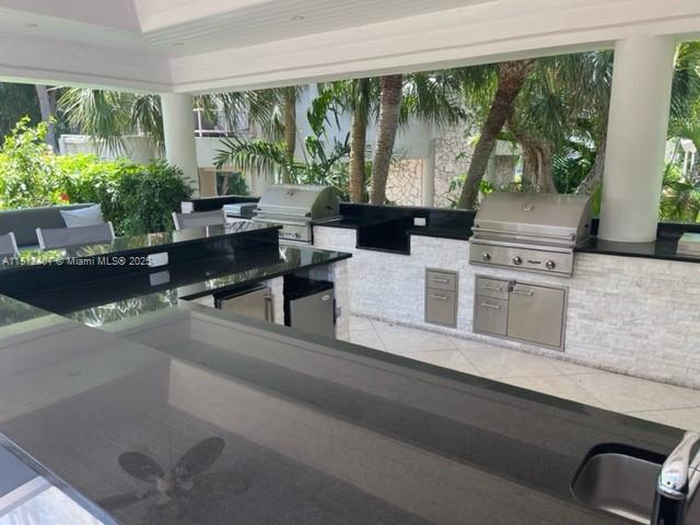THE PALM BAY YACHT CLUB C - Residential