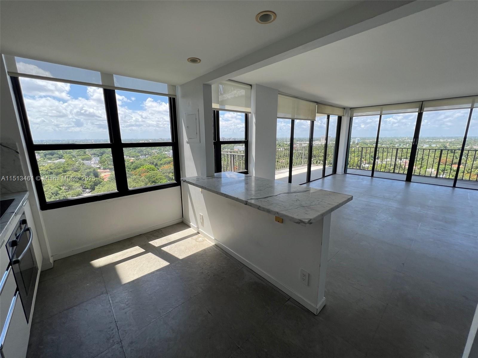 THE PALM BAY YACHT CLUB C - Residential