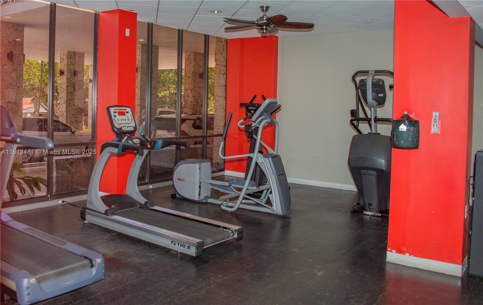 THE PALM BAY YACHT CLUB C - Residential