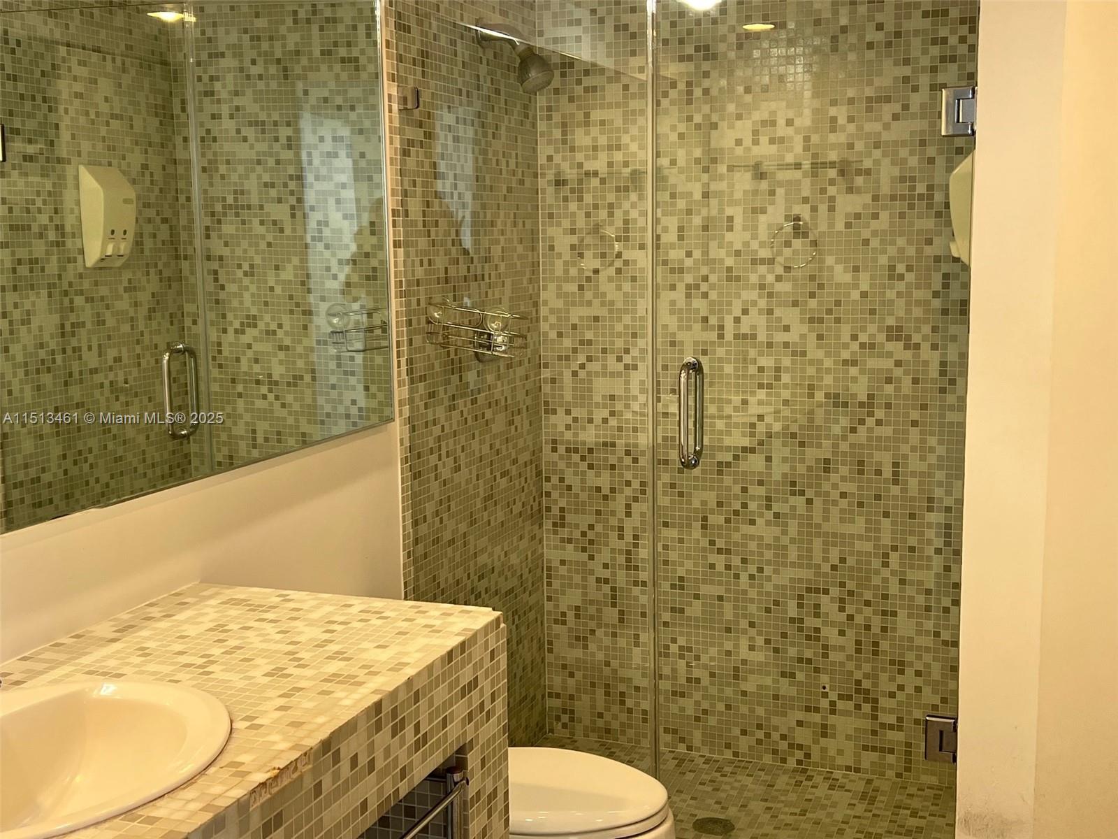 THE PALM BAY YACHT CLUB C - Residential