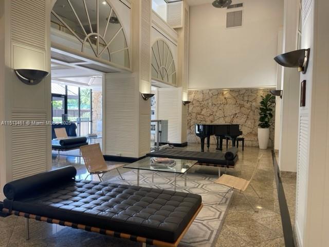 THE PALM BAY YACHT CLUB C - Residential