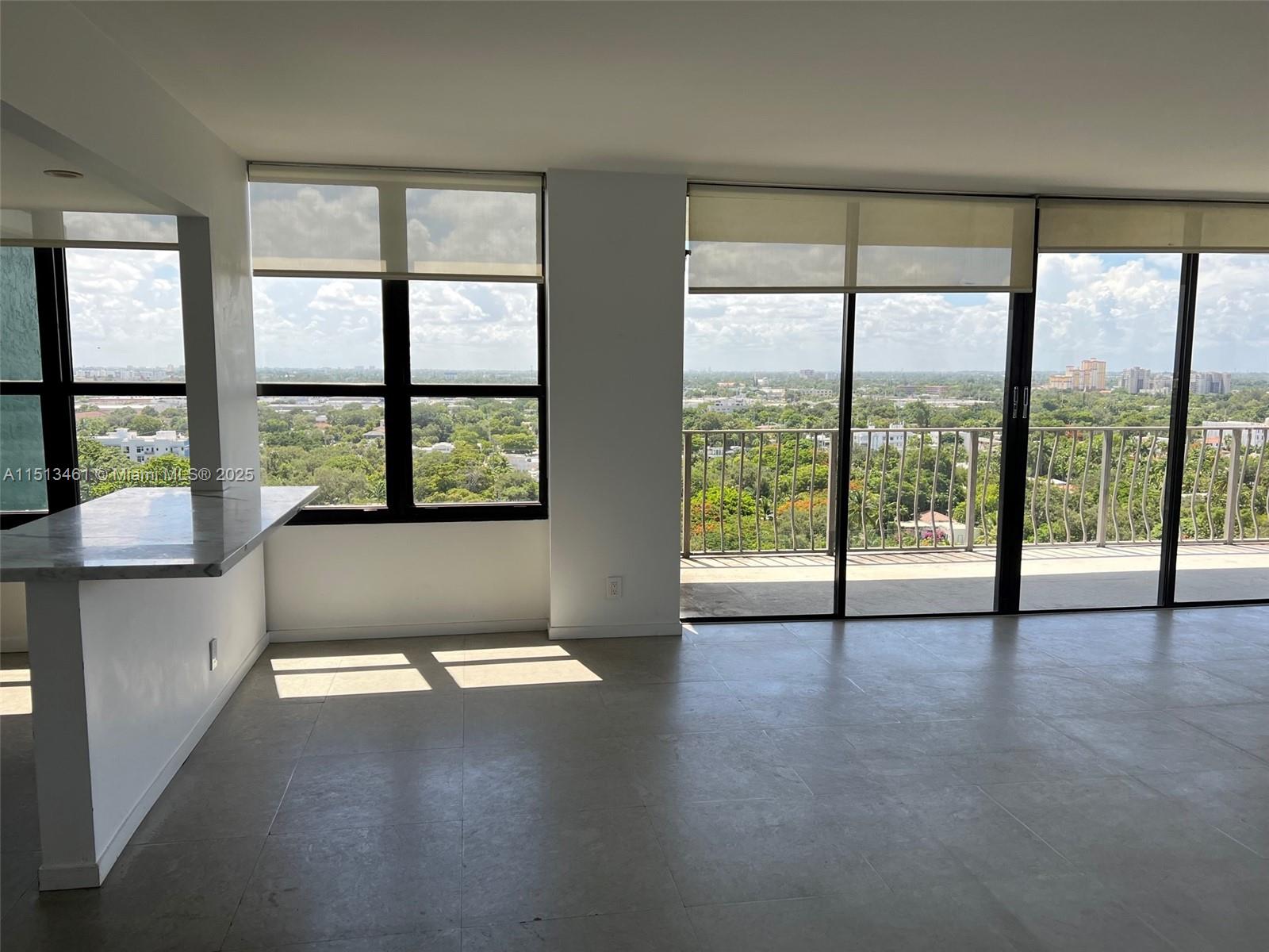 THE PALM BAY YACHT CLUB C - Residential