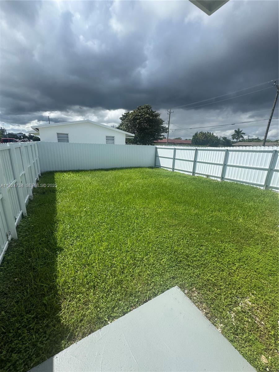 ROSEHAVEN - Residential Lease