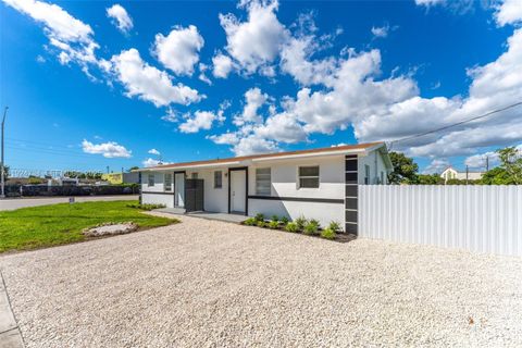 18350 SW 105th Ave 1 Miami FL 33157