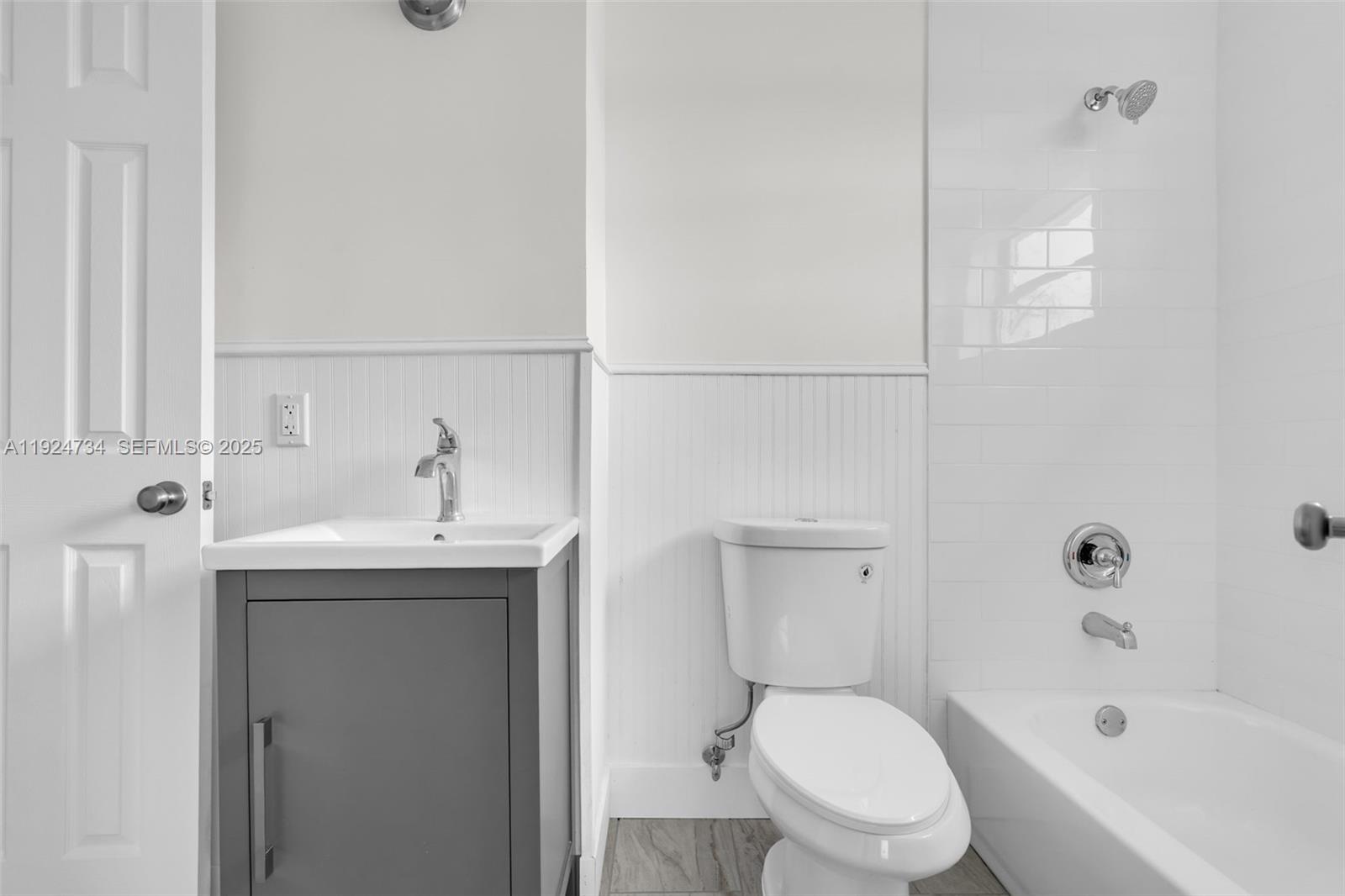 ROSEHAVEN - Residential Lease