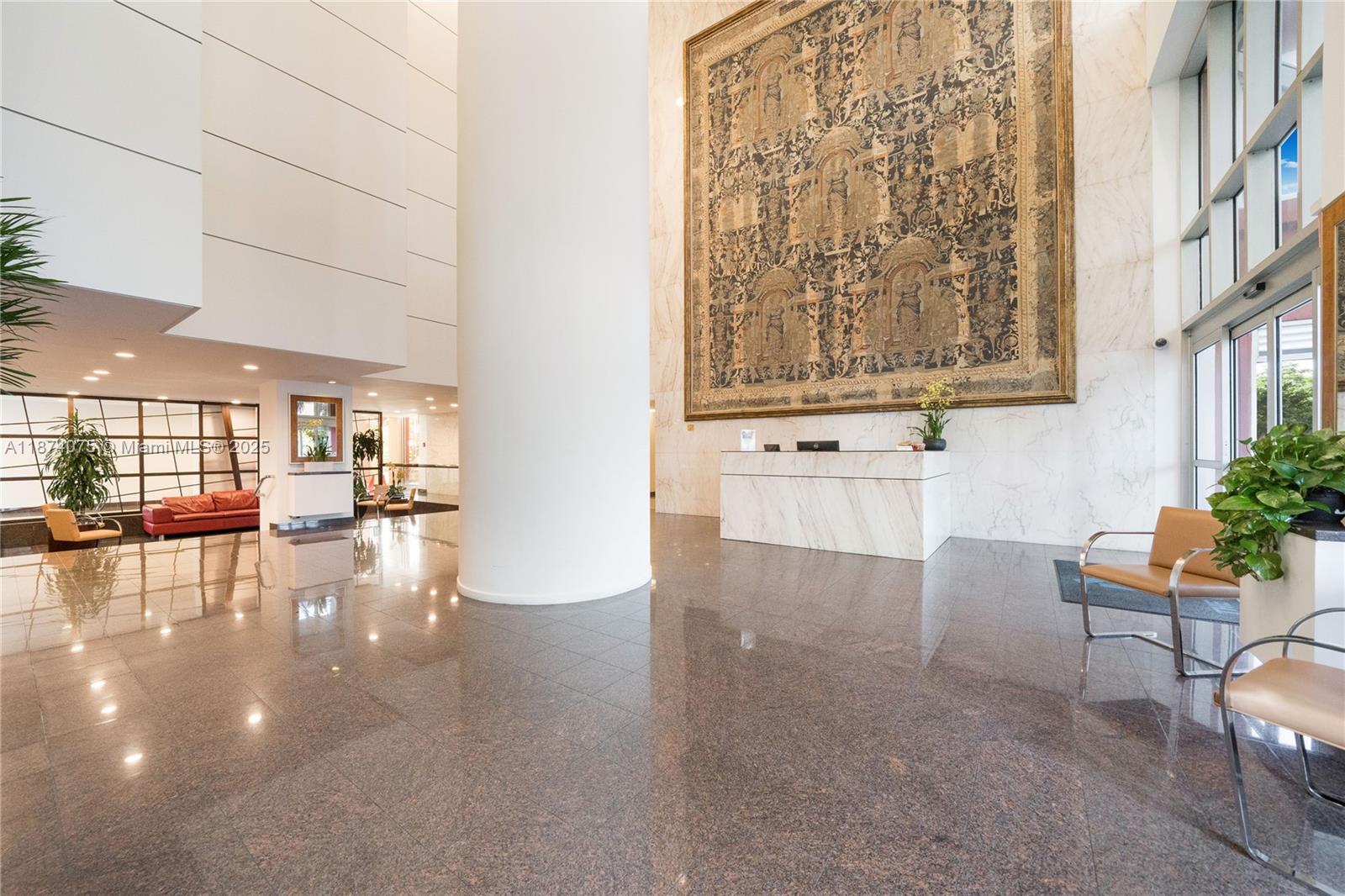 THE PALACE CONDO - Residential