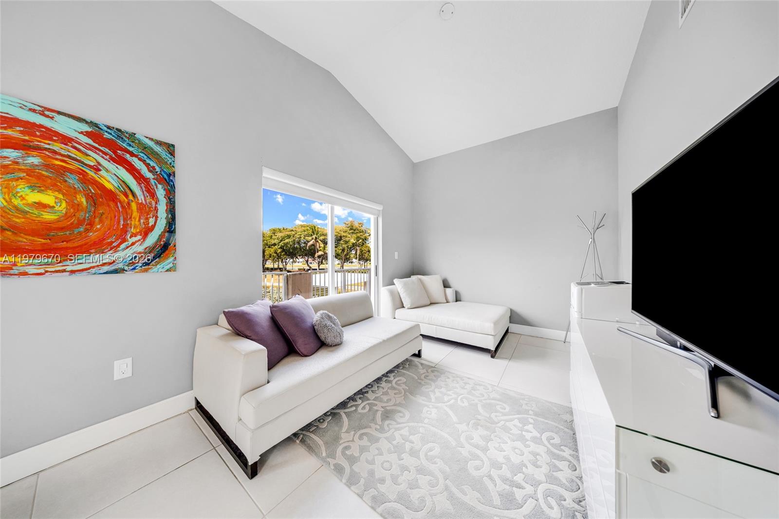 DORAL ISLES-ANTILLES - Residential