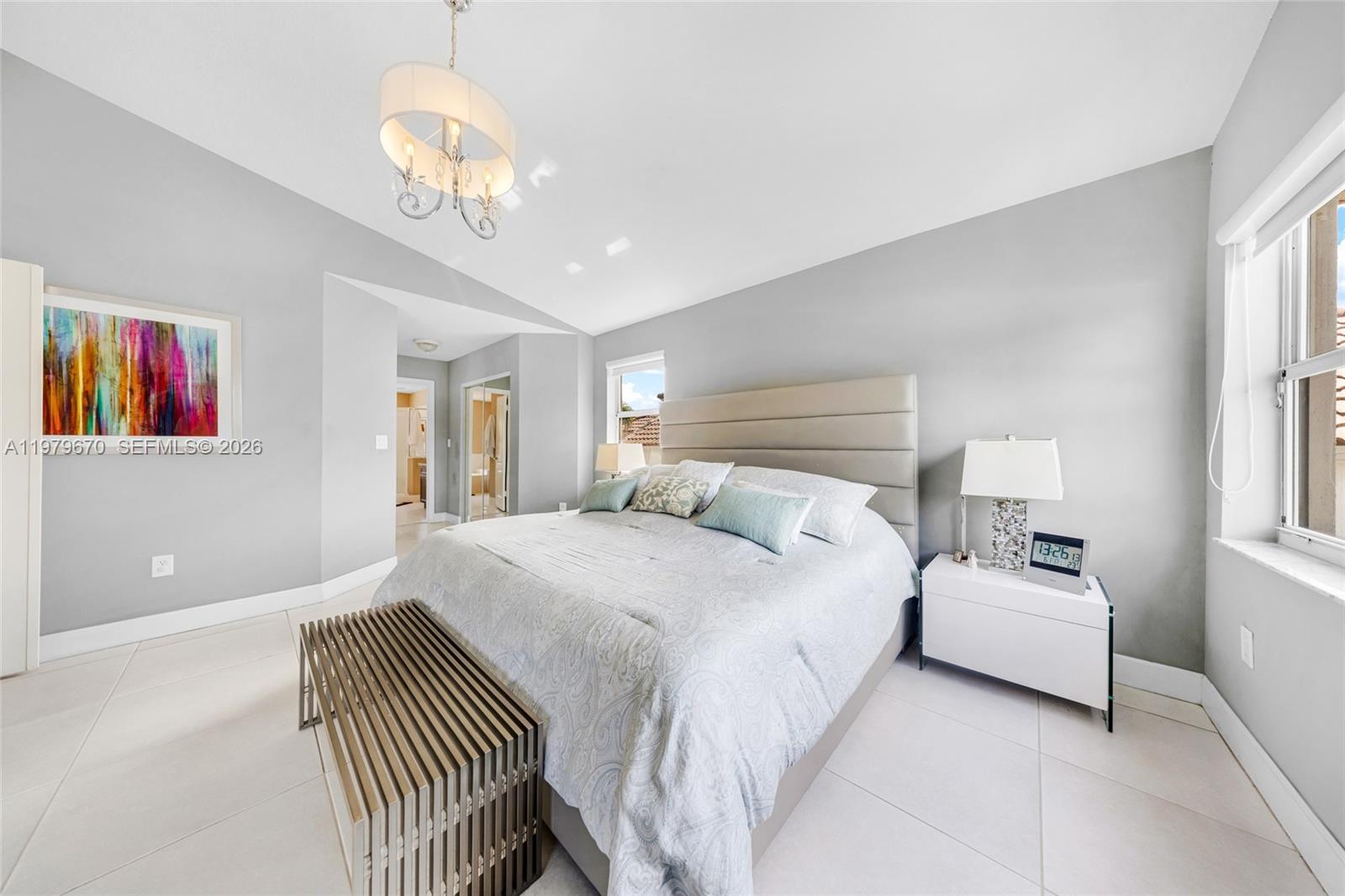 DORAL ISLES-ANTILLES - Residential