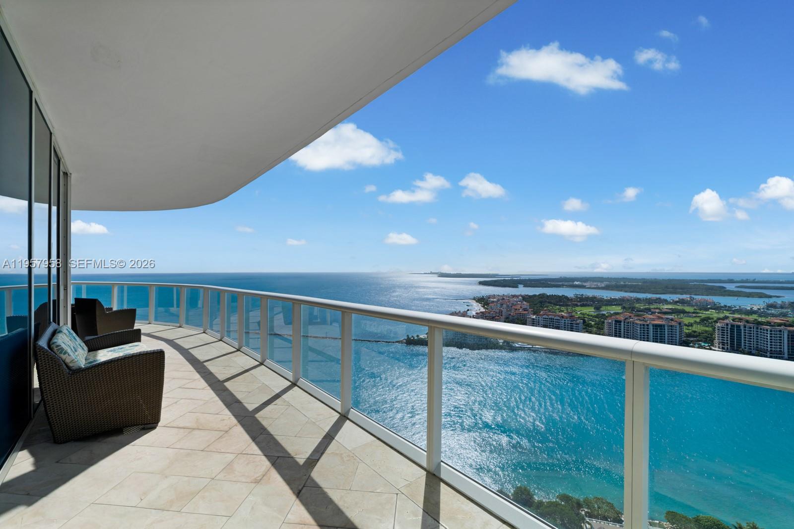 100 S Pointe Dr 3403