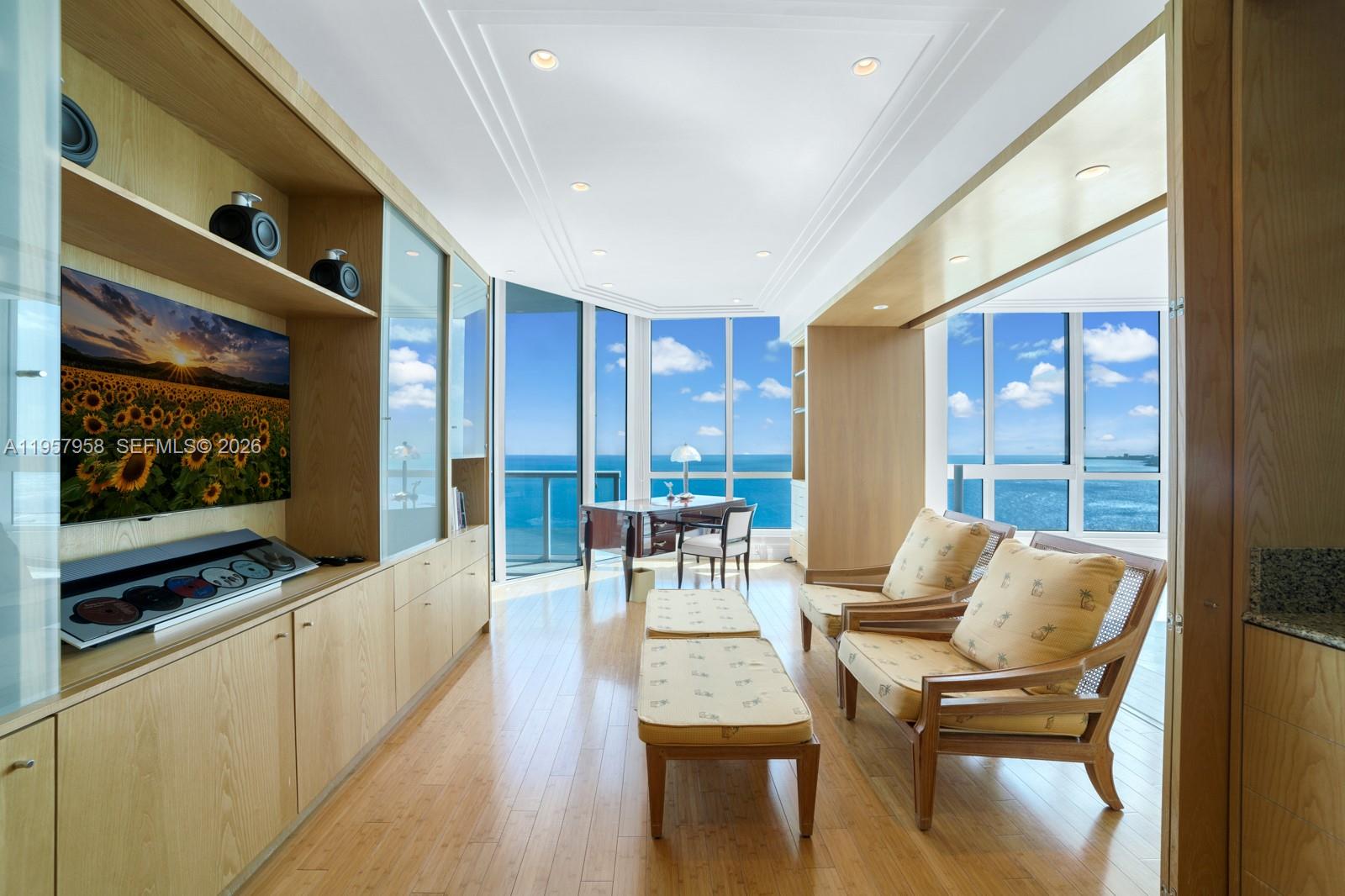 CONTINUUM ON SOUTH BEACH - Residential Lease