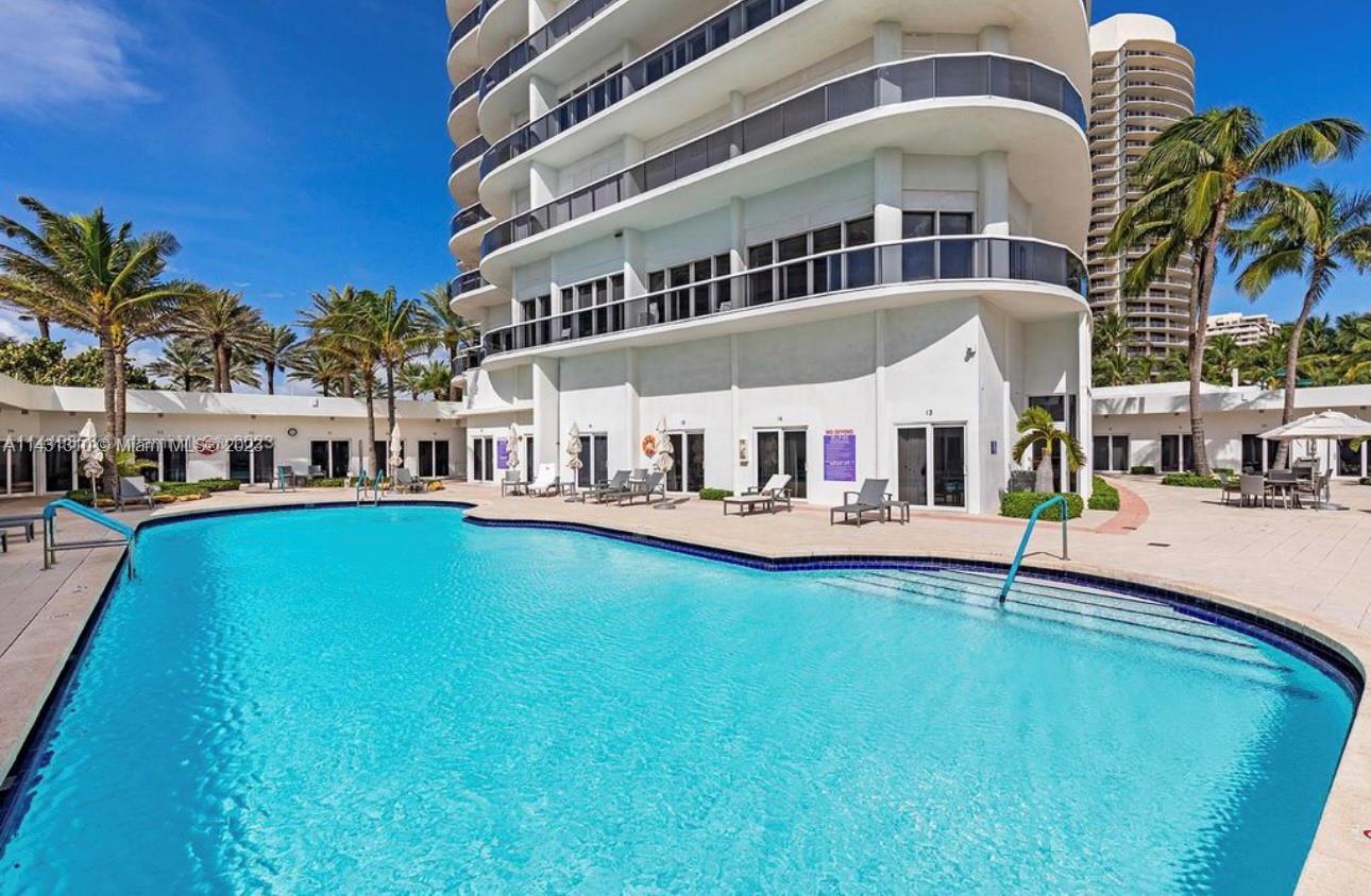 MAJESTIC TOWER - Residential