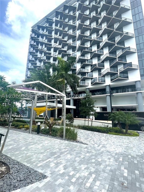 Photo of 5252 NW 85th Ave #1608, Doral, FL 33166 (MLS # A12069856)