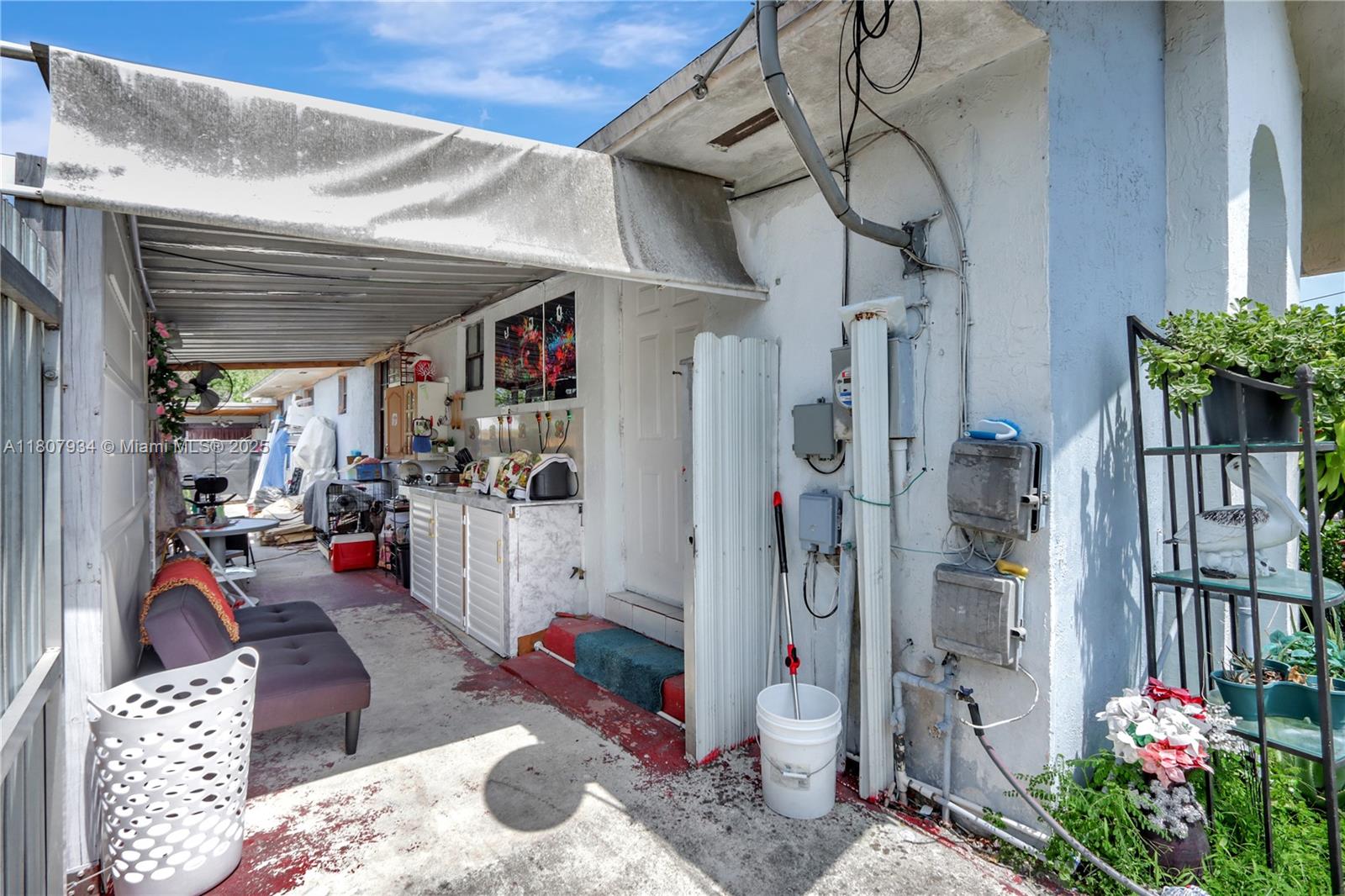 VENETIAN ACRES - Residential Income