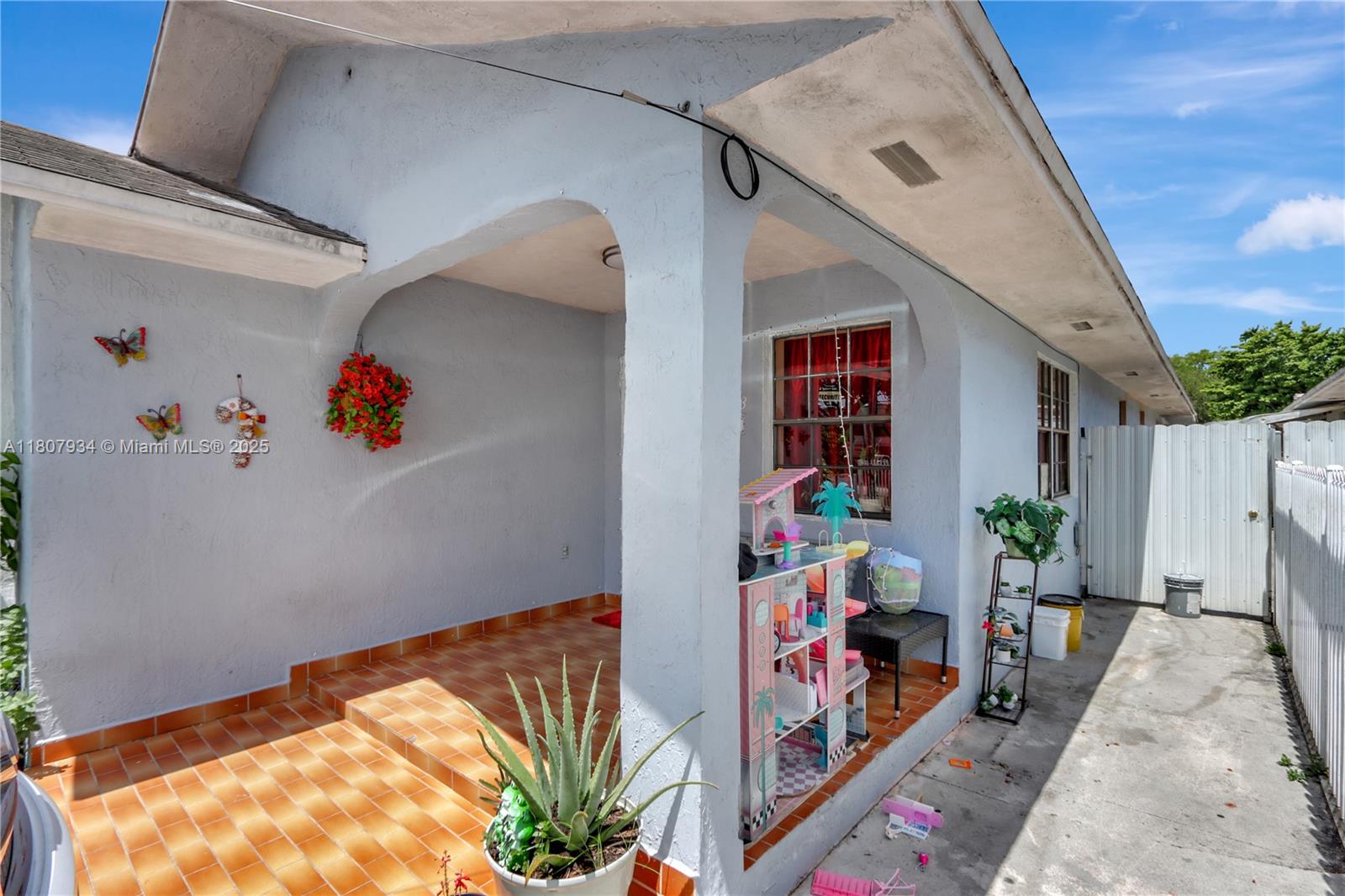 VENETIAN ACRES - Residential Income