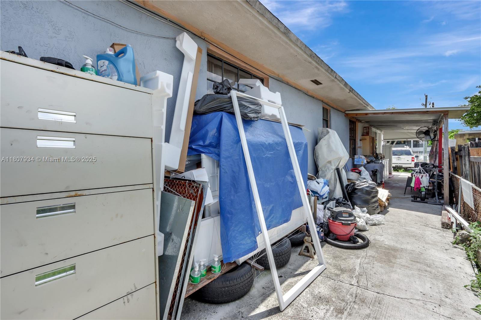 VENETIAN ACRES - Residential Income